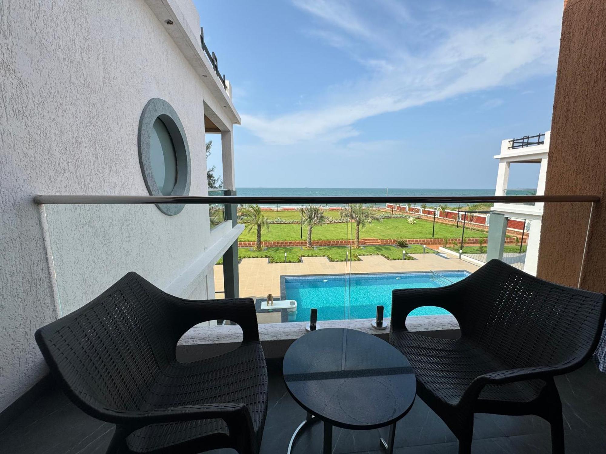 Aqualina Hotel Bhogwe Exterior foto