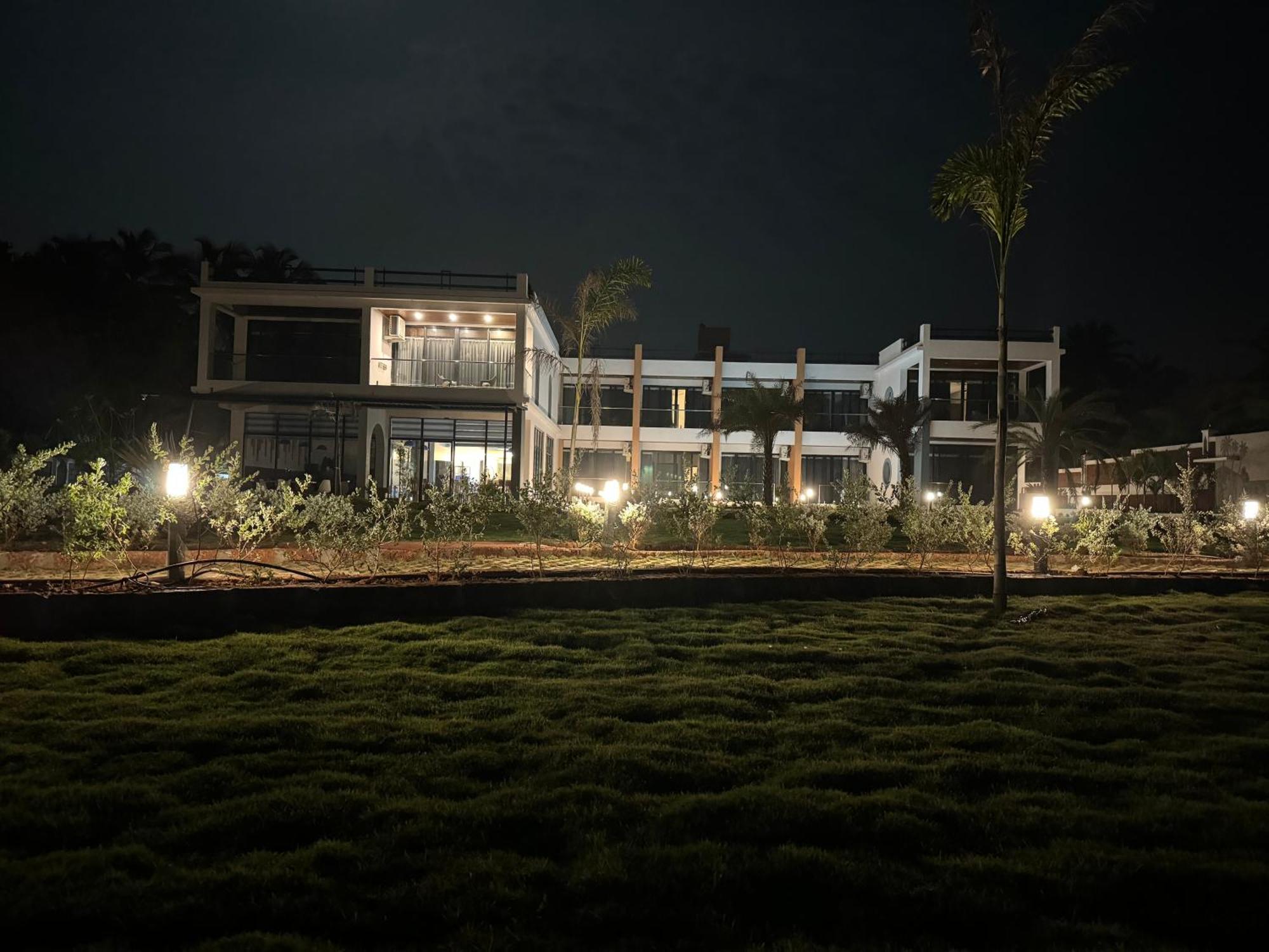 Aqualina Hotel Bhogwe Exterior foto