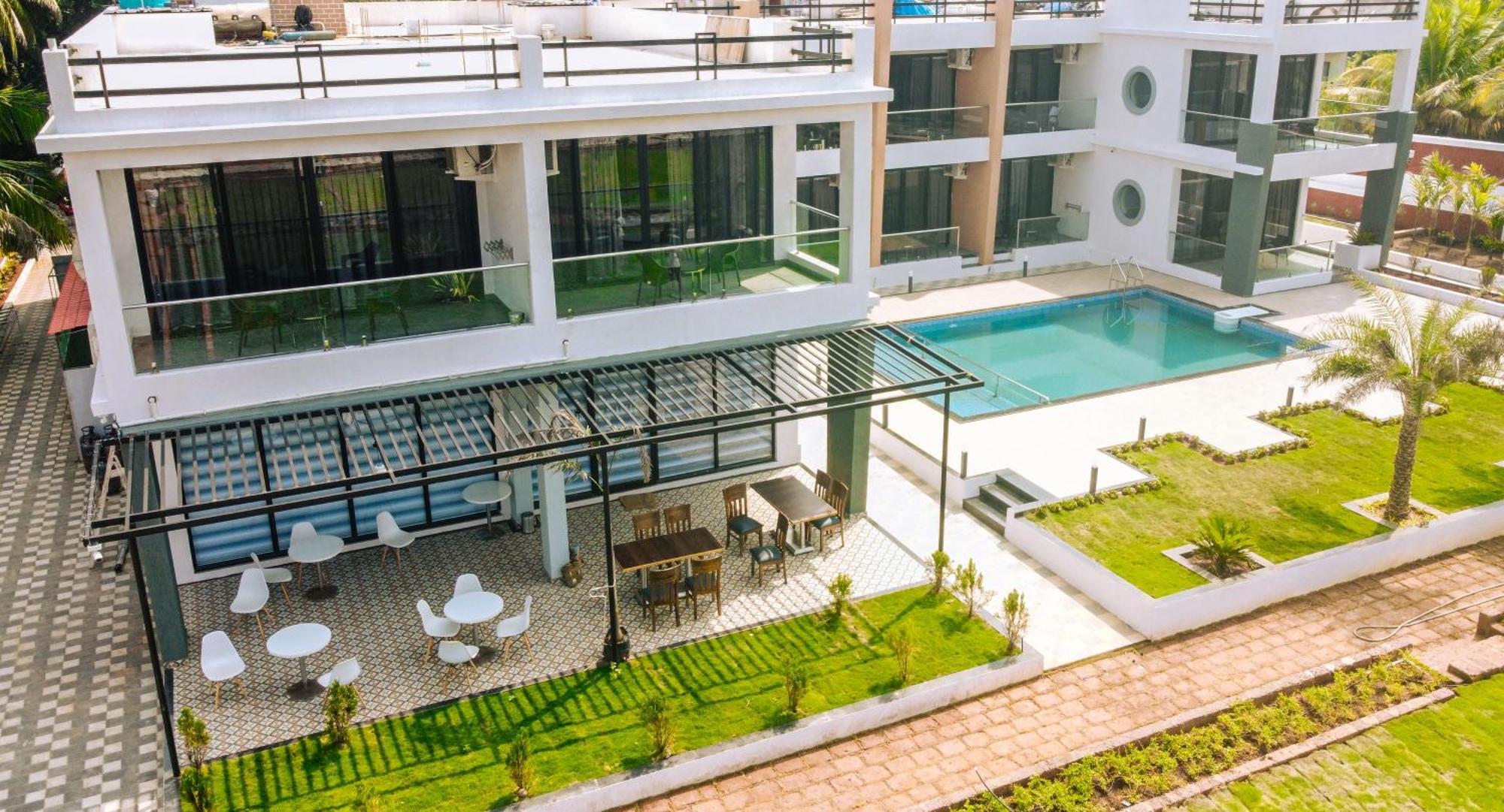 Aqualina Hotel Bhogwe Exterior foto